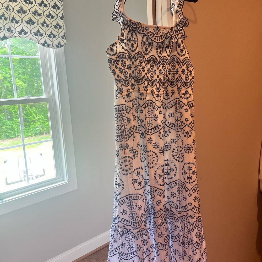 Crown & Ivy Maxi Dreas
